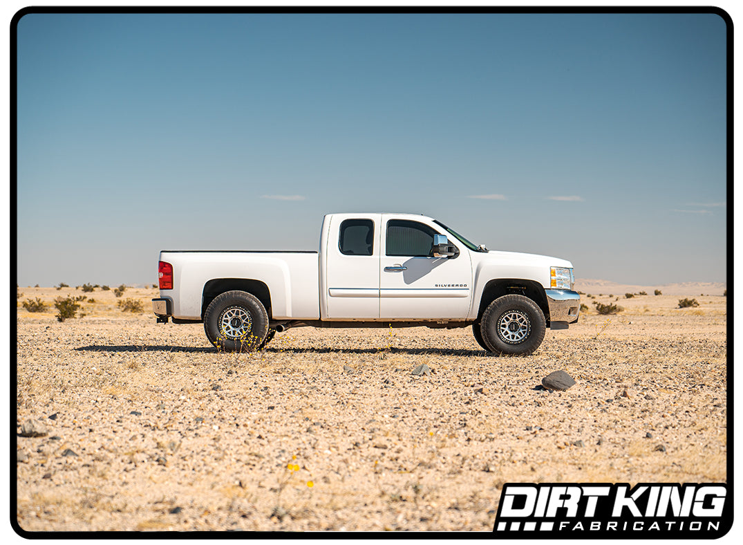 2007-2018 Chevy Silverado / GMC Sierra 1500 - 2.5 Smooth Body Shocks | DCA Piggyback Reservoir