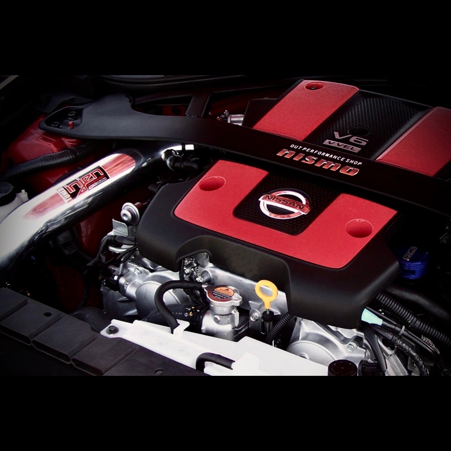 Nismo 370z engine with injen technology intake system