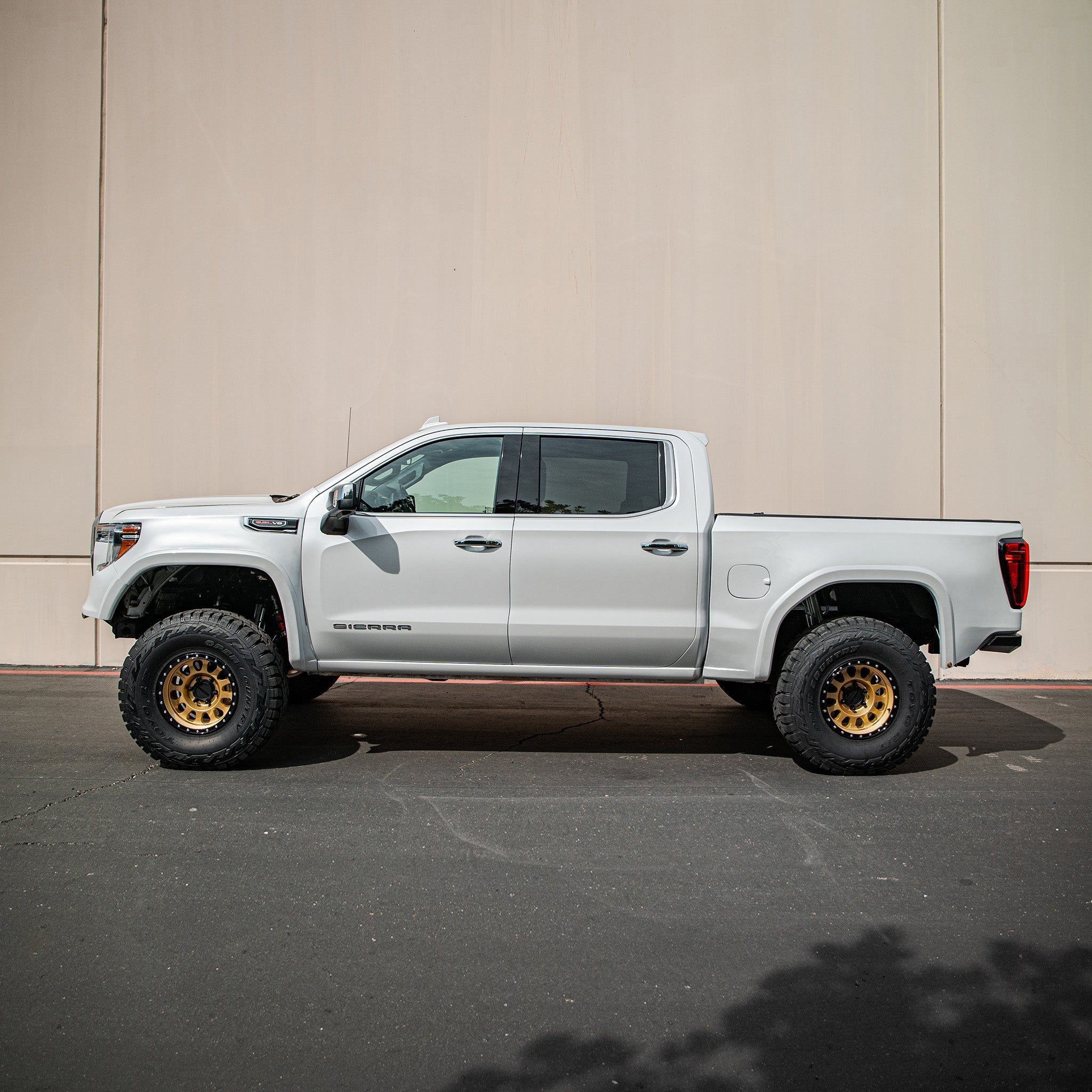 2019+ Chevy Silverado / GMC Sierra 1500 - Long Travel PreRunner Elite Kit