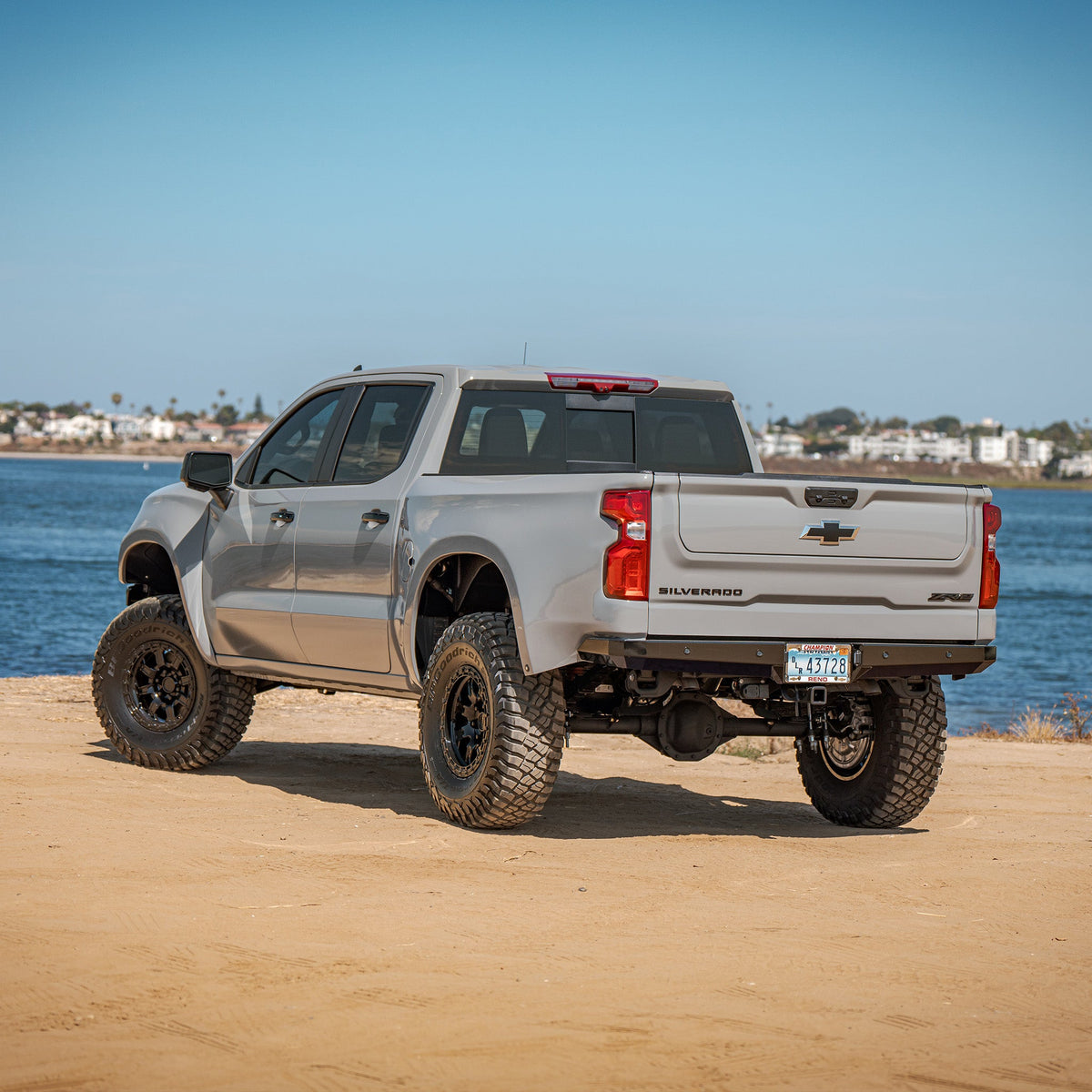 2019+ Chevy Silverado / GMC Sierra 1500 - Long Travel PreRunner Elite Kit installed